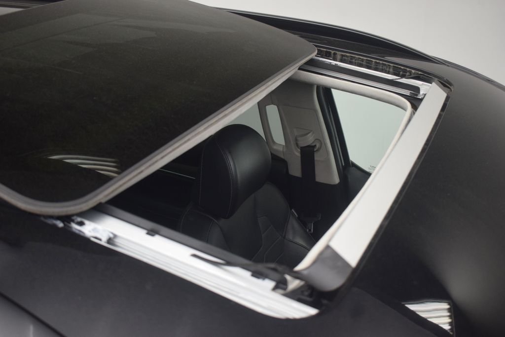 Used 2022 Black Kia SX image 13