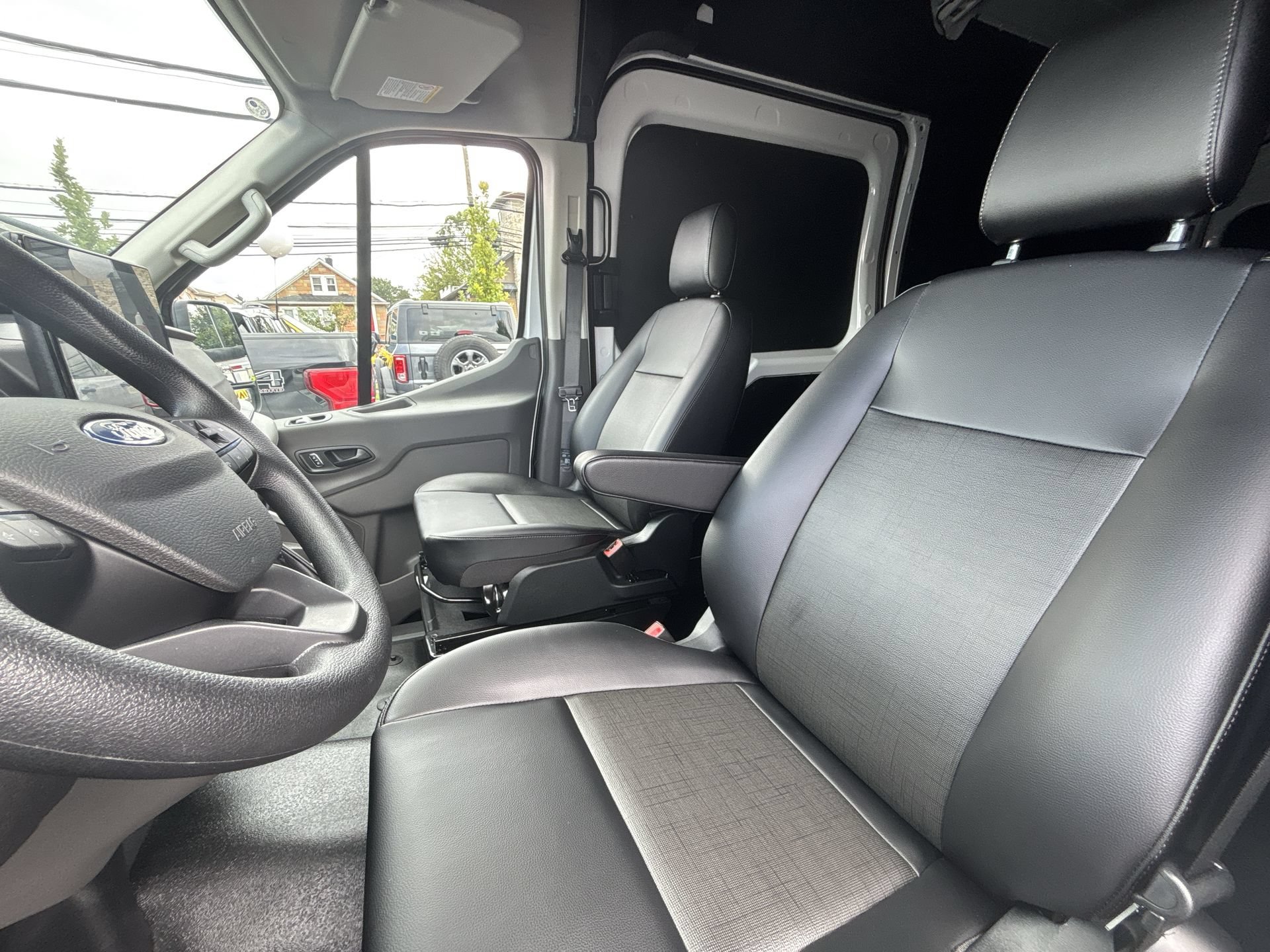 New 2026 Oxford White Ford Cargo Van image 13