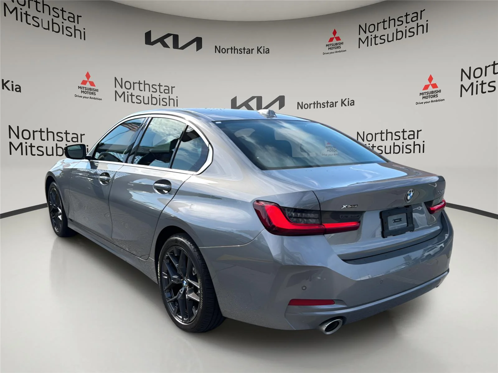 Used 2026  BMW 330i NA xDrive image 5