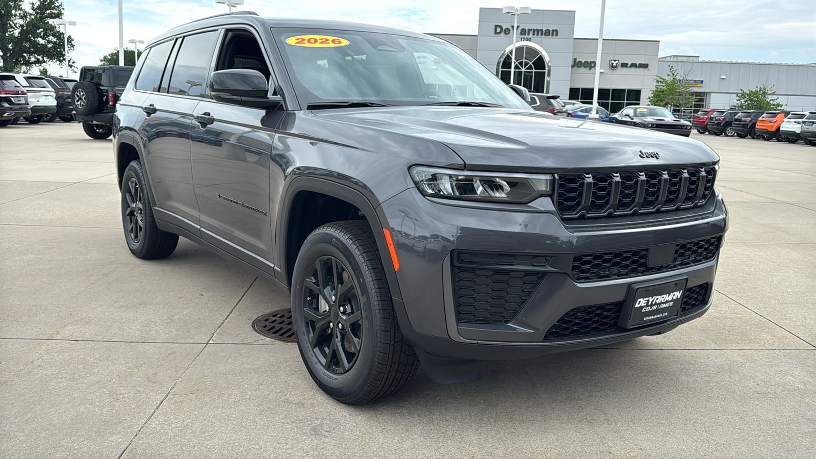 New 2026 Baltic Gray Metallic Clear-Coat Exterior Paint Jeep Altitude image 2