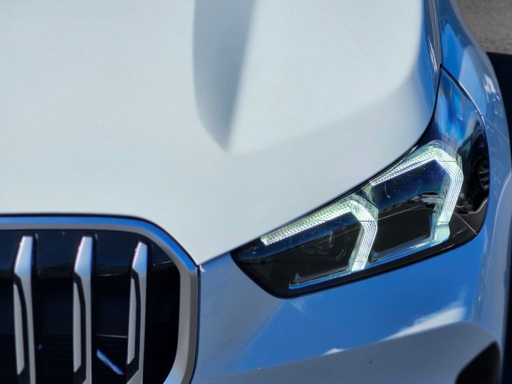 New 2027  BMW xDrive28i image 10