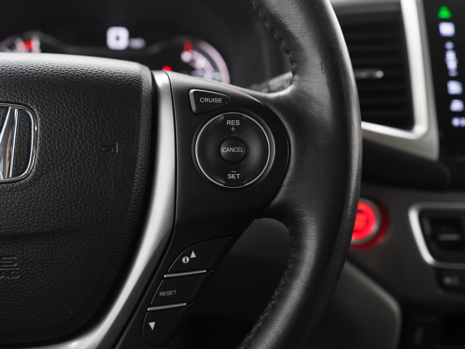 Used 2016 Gray Honda EX-L image 29