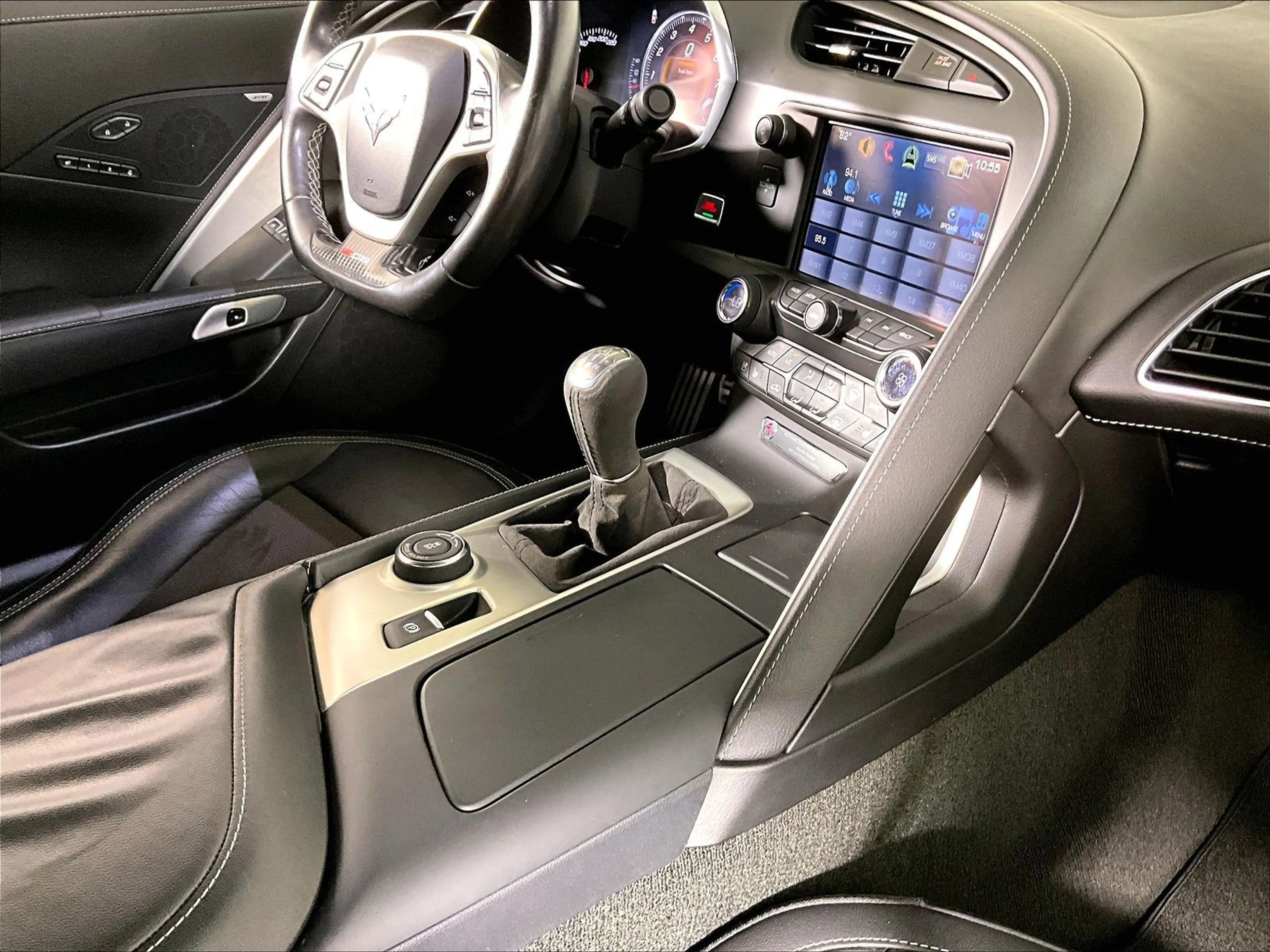 2016 Chevrolet Corvette 2LZ - Photo 16