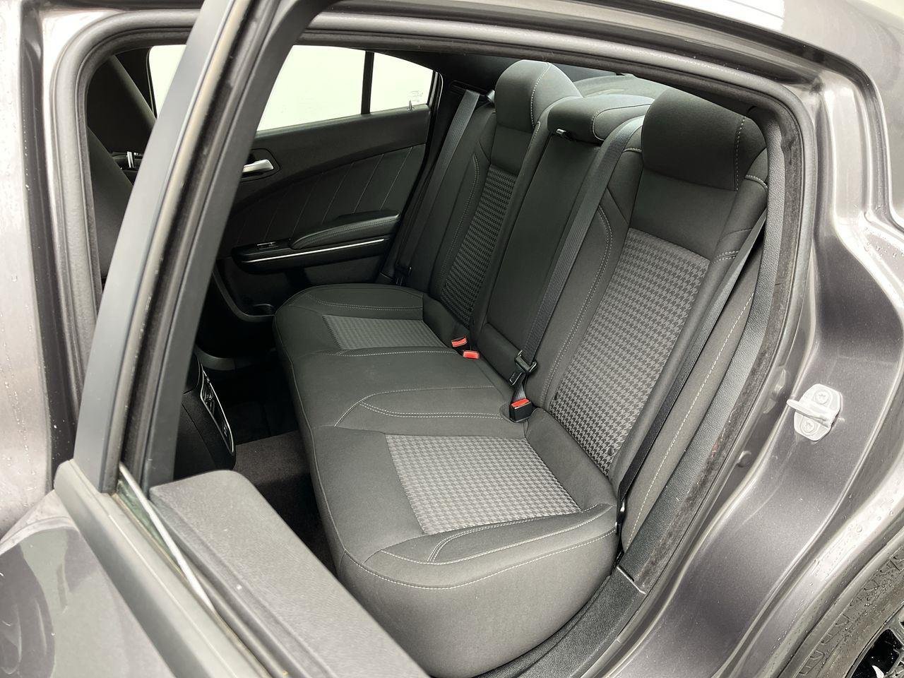Used 2017 Granite Pearlcoat Dodge SXT image 10