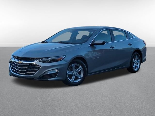 Used 2024 Sterling Gray Metallic Chevrolet LT image 1