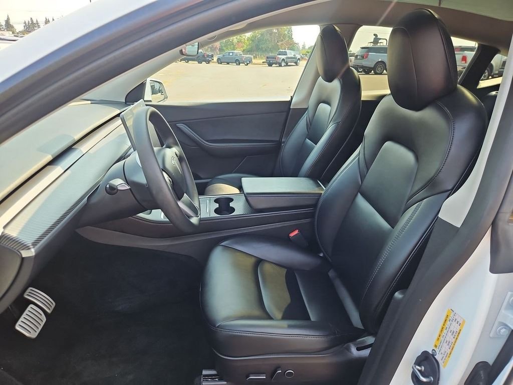 Used 2022 White Tesla Performance image 13