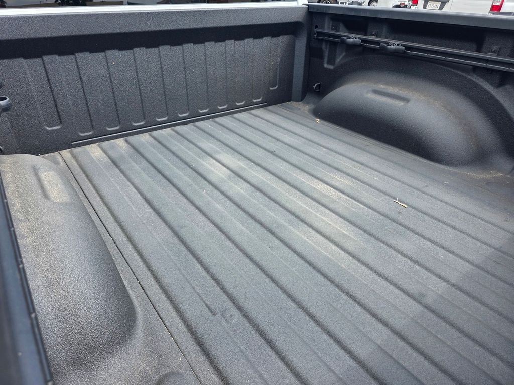 New 2026 Bright White Clear-Coat Exterior Paint RAM Laramie image 12