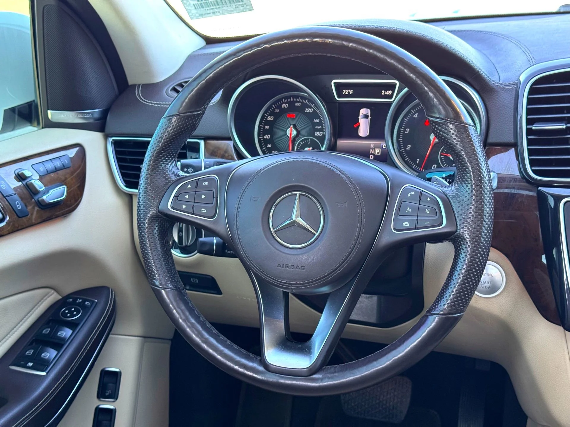 Used 2019  Mercedes-Benz GLS 550 4MATIC® image 25
