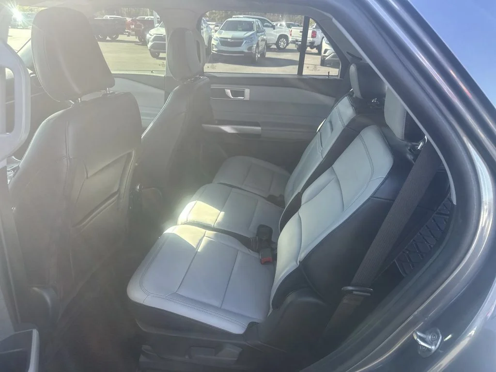Used 2021 Gray Ford XLT image 30