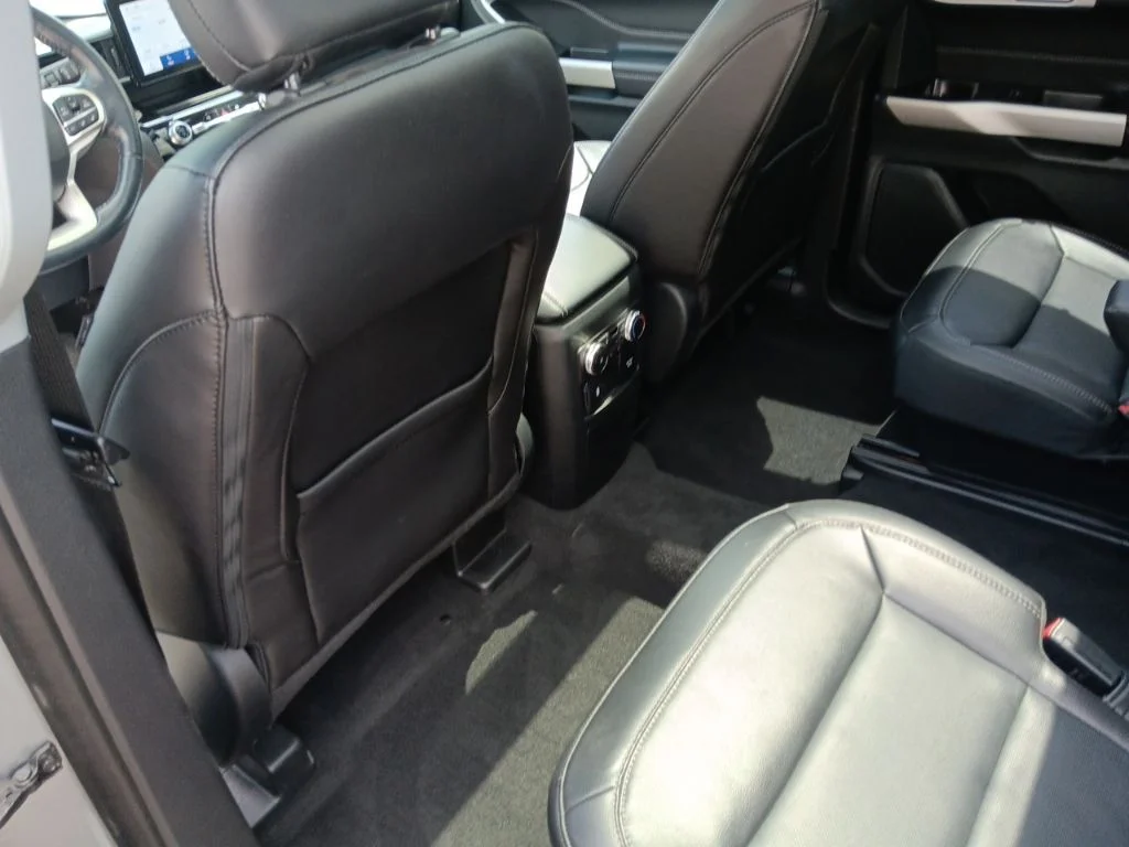 Used 2022 Iconic Silver Metallic Ford Limited image 32