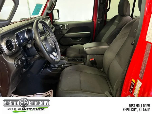 2023 Jeep Wrangler 4-Door Sahara - Photo 9
