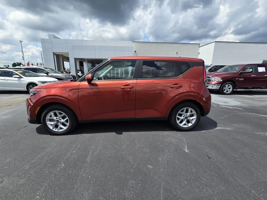 Used 2024 Orange Kia LX image 4