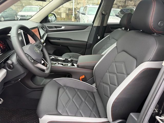 New 2026 Black Volkswagen Peak Edition image 9