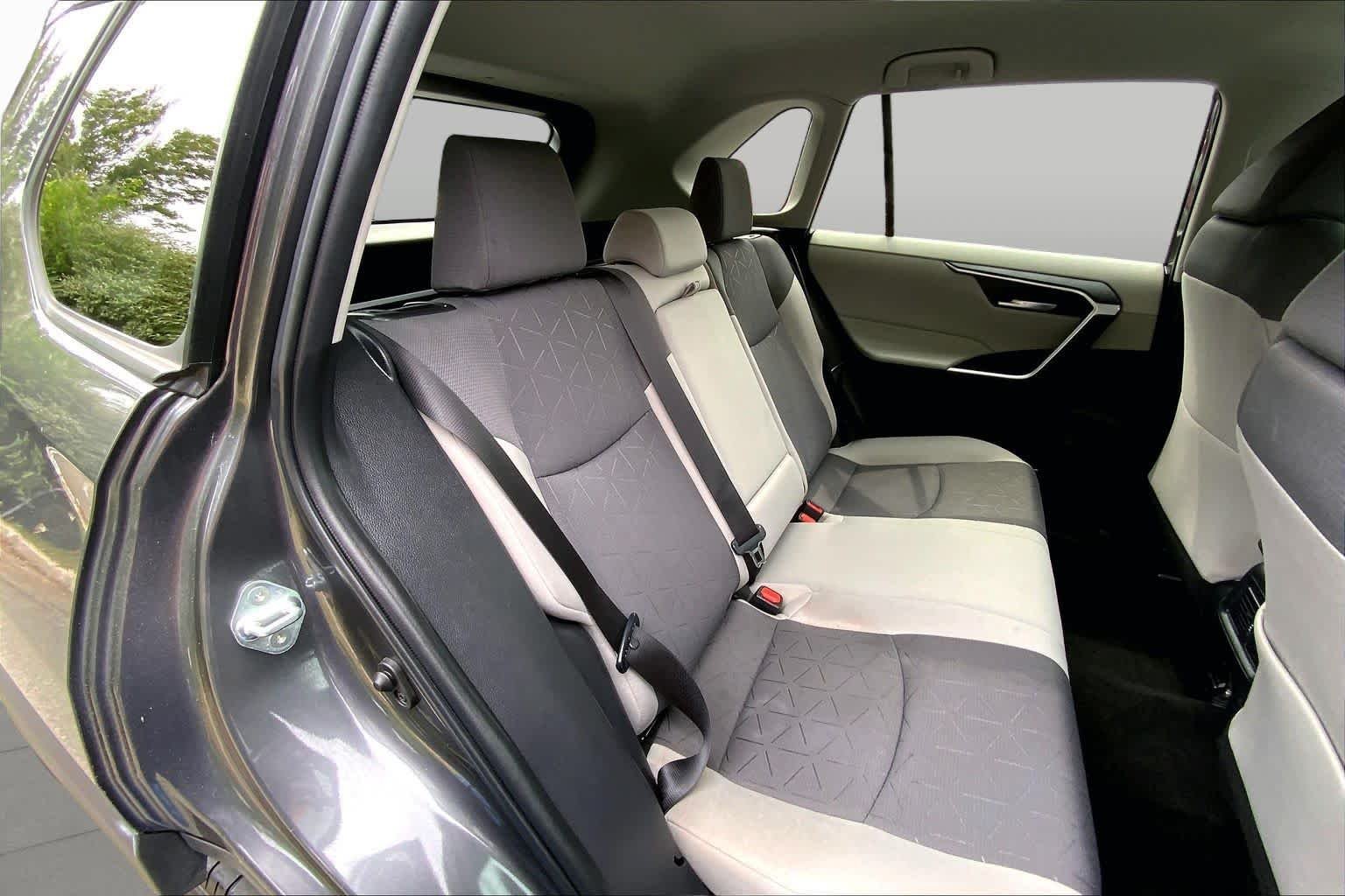 Used 2024 Magnetic Gray Metallic Toyota Hybrid XLE image 20