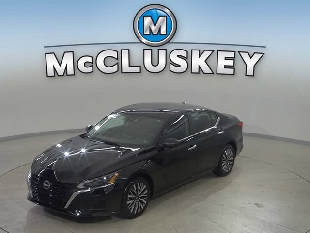 2025 Nissan Altima SV - Photo 18