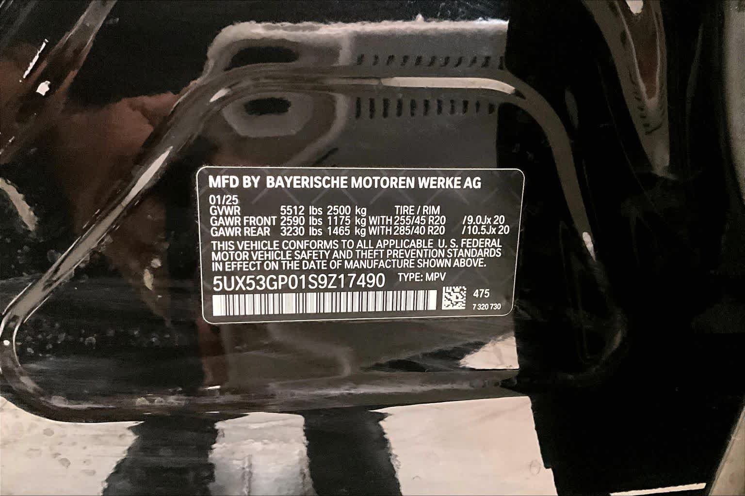 Used 2025 Black Sapphire Metallic BMW 30 xDrive image 31