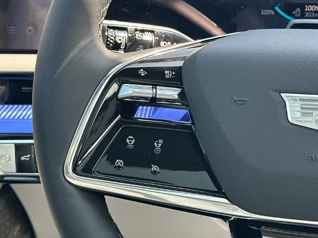 2027 Cadillac OPTIQ Sport - Photo 7
