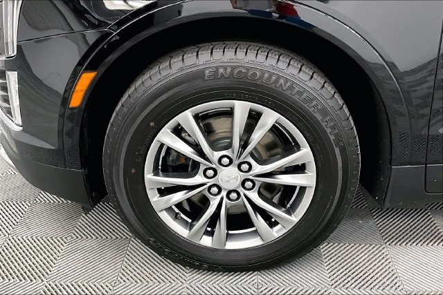 Used 2021 Stellar Black Metallic Cadillac Premium Luxury image 10