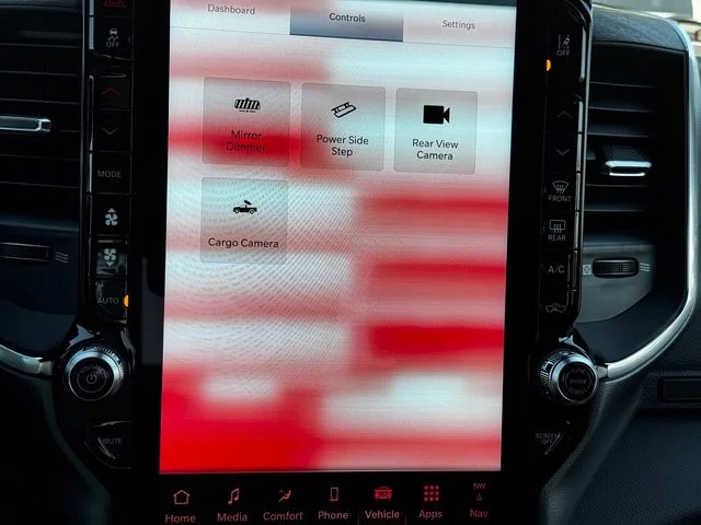 New 2026 Molten Red Pearl-Coat Exterior Paint RAM LARAMIE image 32
