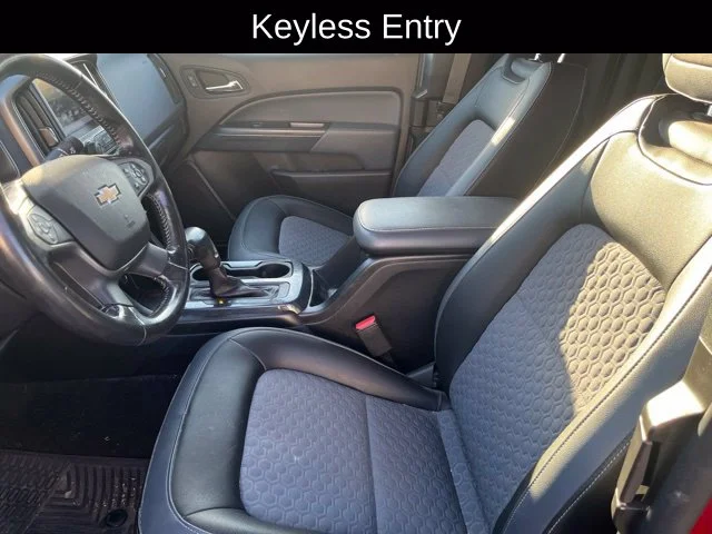 Used 2017 Red Chevrolet Z71 image 13