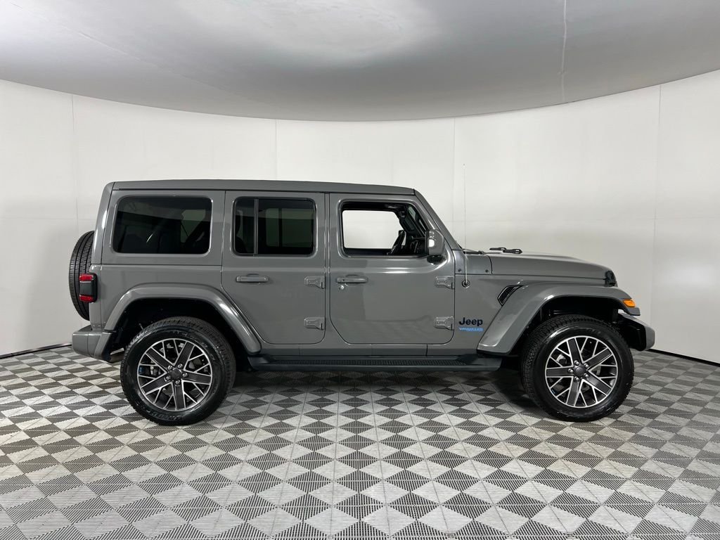 2022 Jeep Wrangler Unlimited Sahara High Altitude 4xe photo 2