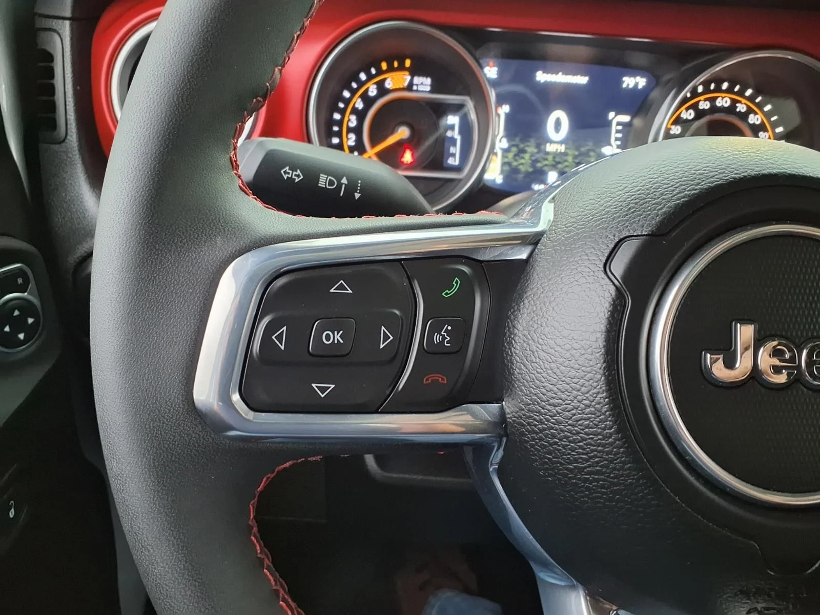 Used 2023 Silver Jeep Rubicon image 22