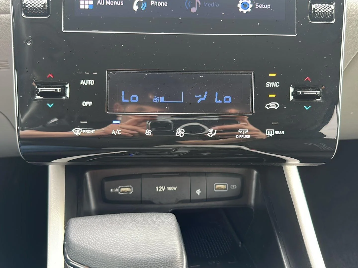 Used 2024 Hampton Gray Hyundai SEL image 31
