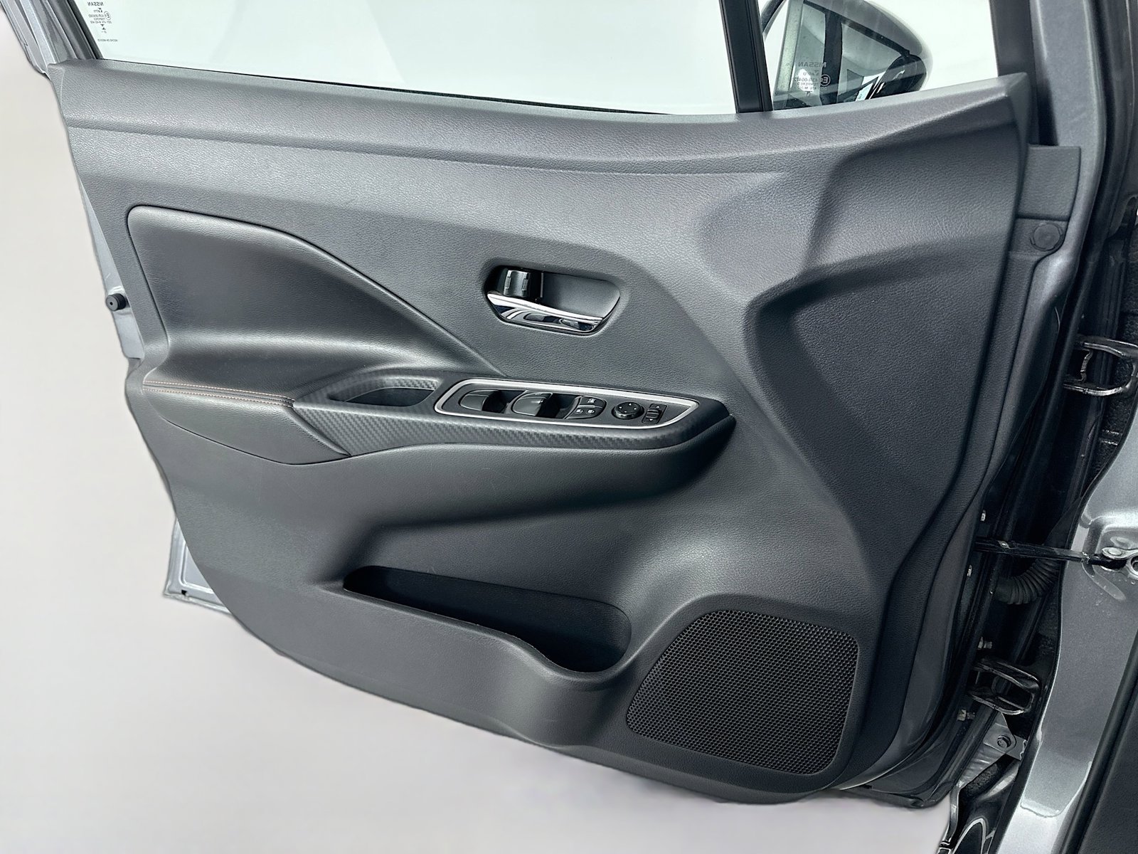 2024 Nissan Versa Sedan SR - Photo 22