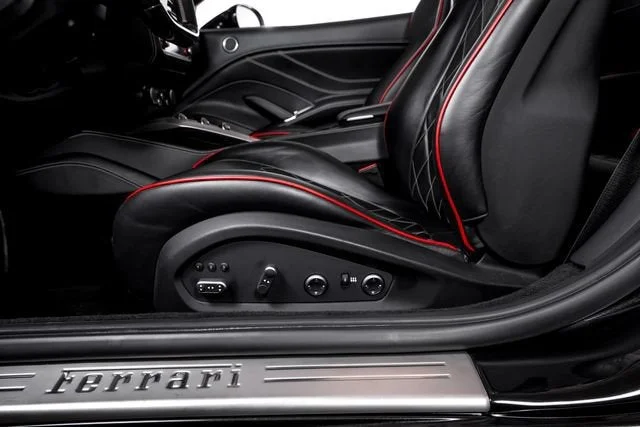 Used 2015 Nero Daytona Ferrari T image 26