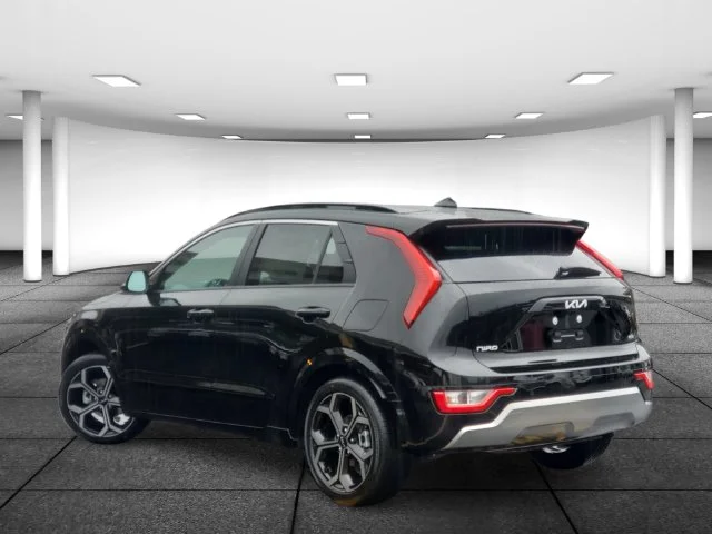 Used 2023 Black Kia EX Touring image 6