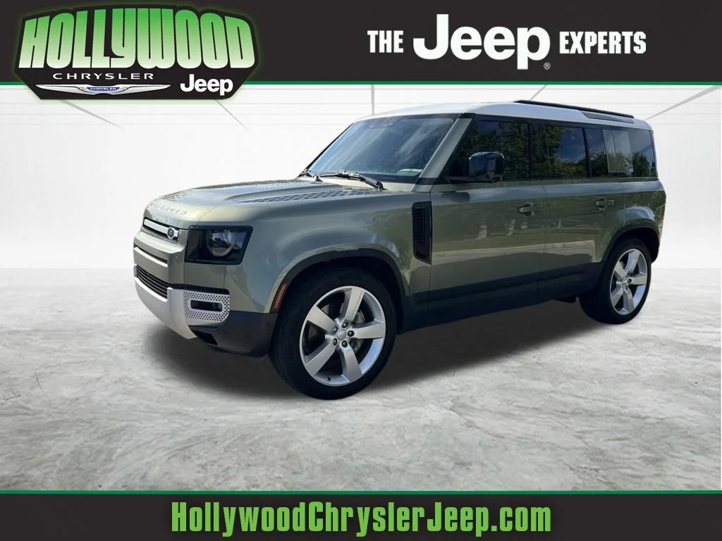 Used 2024 Green Land Rover S image 1