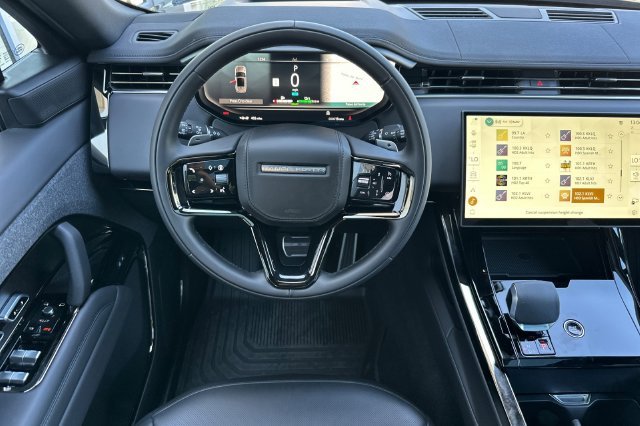 New 2026 Santorini Black Land Rover Dynamic SE image 13