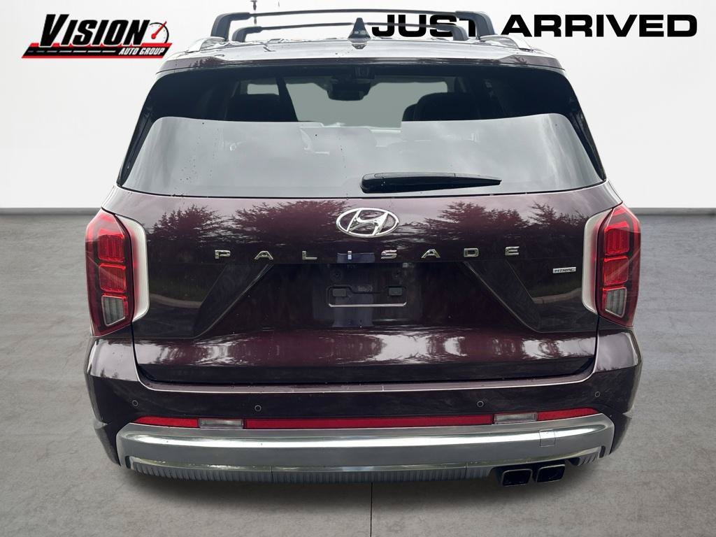 Used 2024 Red Hyundai Calligraphy image 4