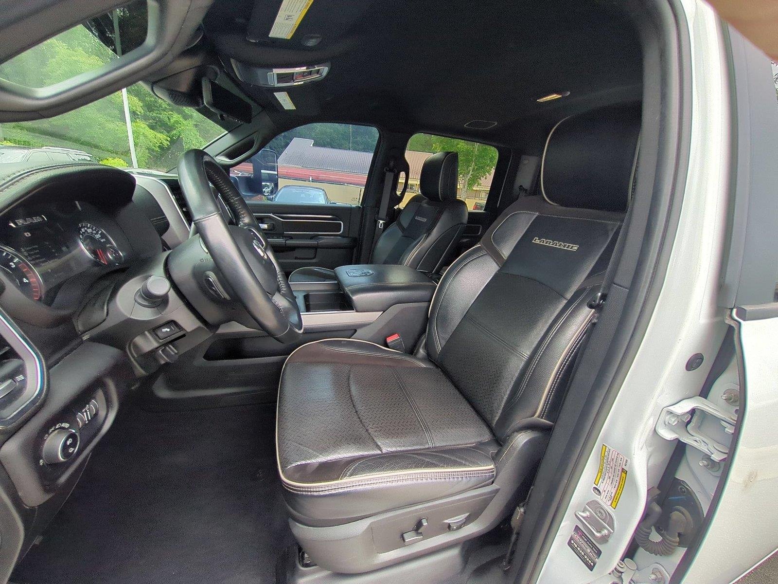 Used 2022 Bright White Clearcoat Ram Laramie image 16