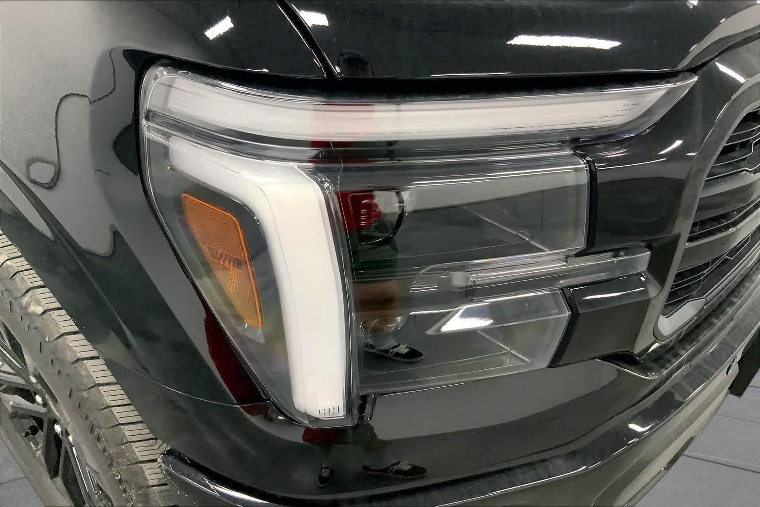 New 2026 Agate Black Metallic Ford Lariat® image 13