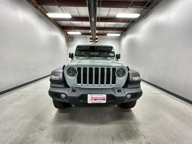 Used 2024 Gray Jeep Sport S image 3