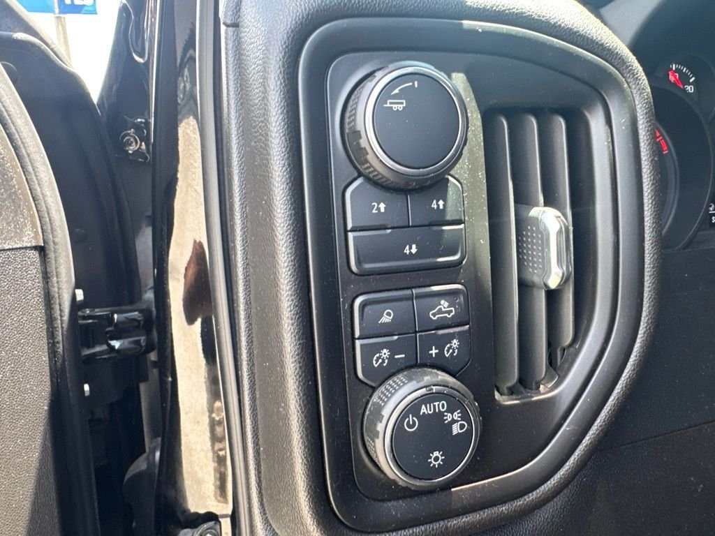 Used 2025 Black Chevrolet Custom image 20