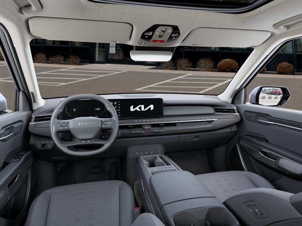 New 2026 White Kia Wind image 14
