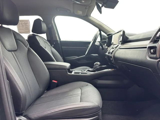 Used 2023 Aruba Green Kia X-Line S image 25