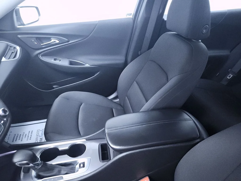 Used 2023  Chevrolet LT image 22