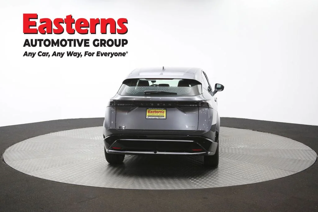 Used 2023 Gray Nissan ENGAGE image 36
