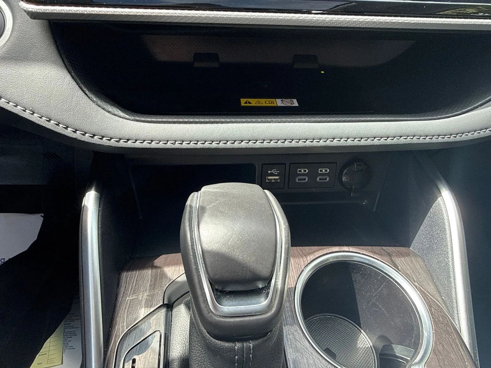 Used 2024 Pearl Toyota Platinum image 31