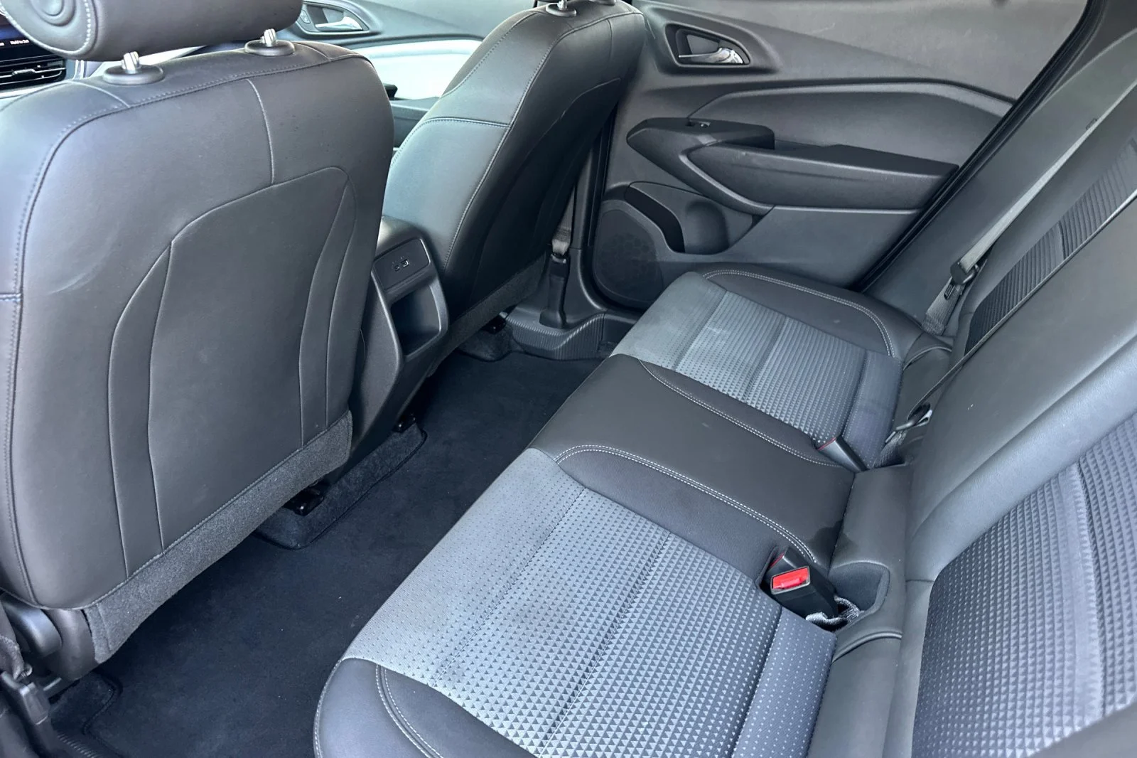 Used 2025 Gray Chevrolet LT image 12