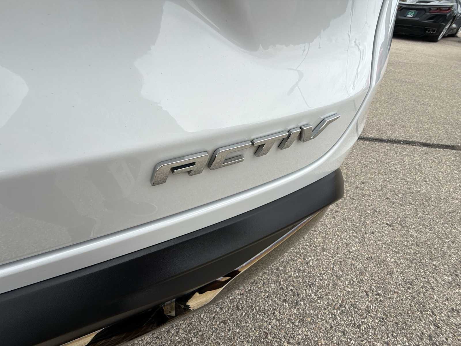 Certified Used 2024 Summit White Chevrolet ACTIV image 31