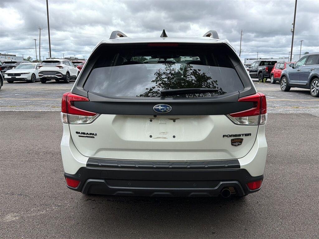 Used 2024 Crystal White Pearl Subaru Wilderness image 10