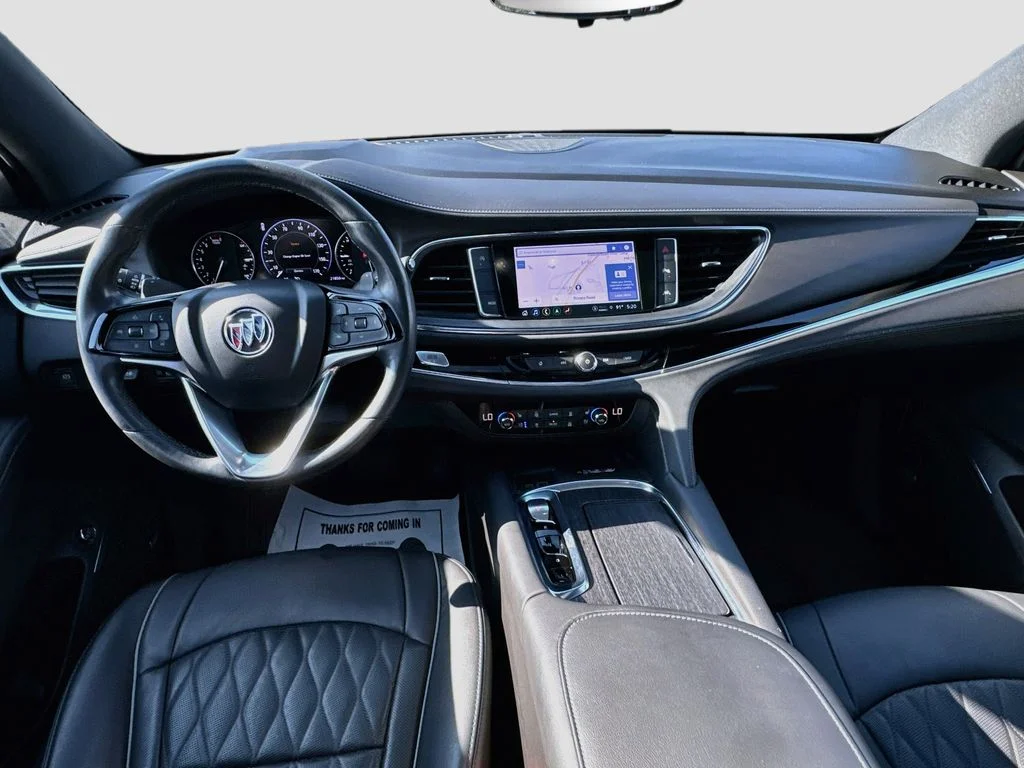 Used 2022 White Buick Avenir image 27