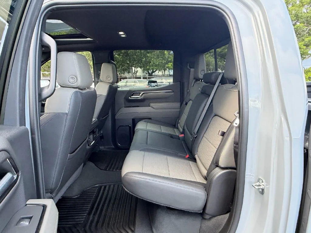 Used 2024 Gray Chevrolet ZR2 image 11