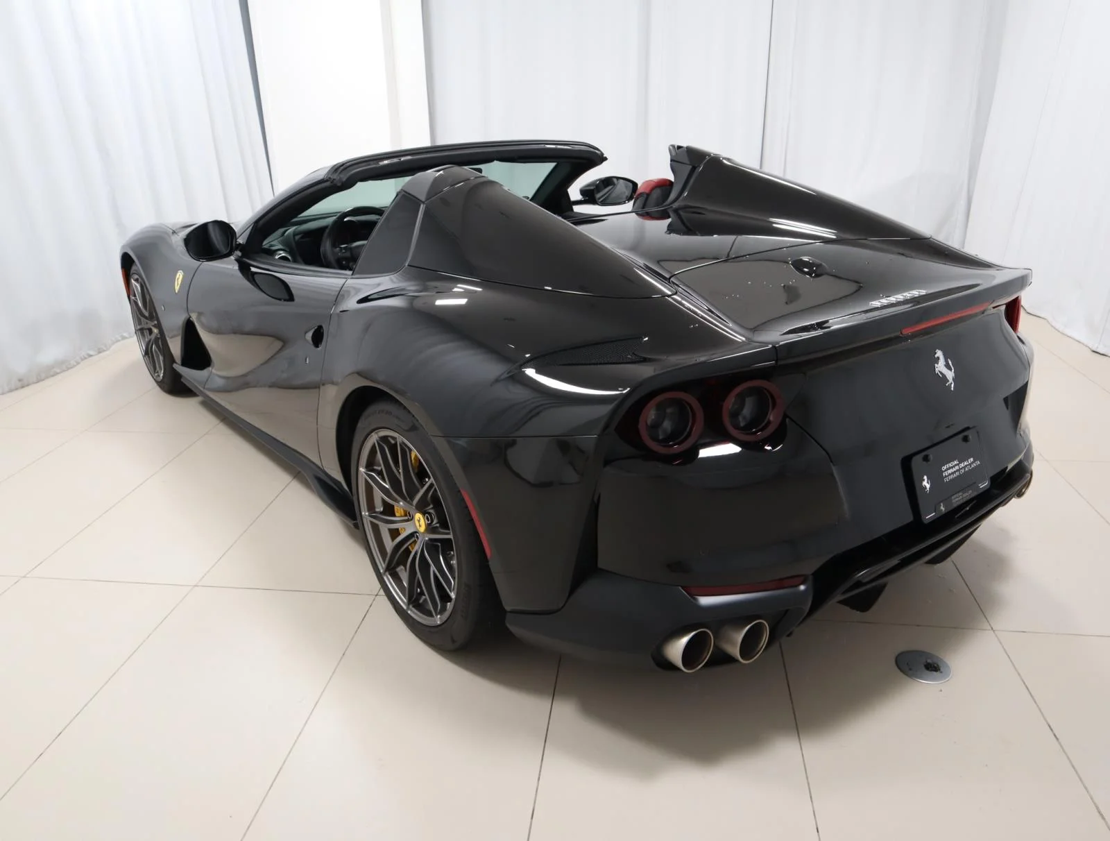 Used 2021 Nero Ferrari Convertible image 15