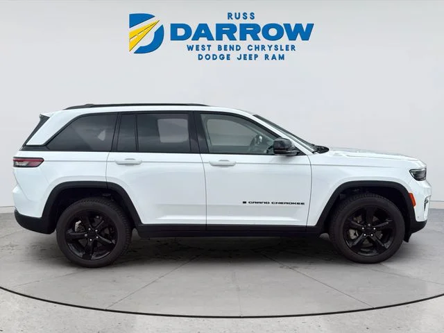 Used 2023 White Jeep Limited image 6