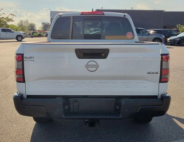 New 2027 Glacier White Nissan Crew Cab S image 7
